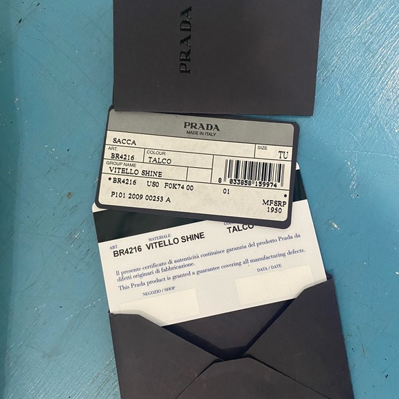 Cream and brass vintage Prada bag - Picture 5 of 5